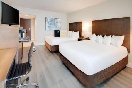 The Florida & Conference Center in the Florida Mall - 59