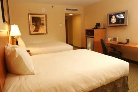 The Florida & Conference Center in the Florida Mall - 53