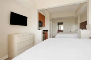 The Point Hotel & Suites Universal, Orlando