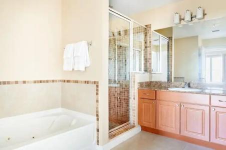 The Point & Suites Universal - 9