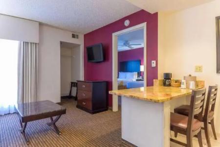 SureStay Plus by Best Western Orlando Lake Buena Vista - 60