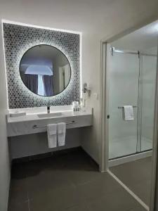 SureStay Plus by Best Western Orlando Lake Buena Vista - 99