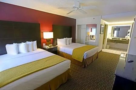 SureStay Plus by Best Western Orlando Lake Buena Vista - 73