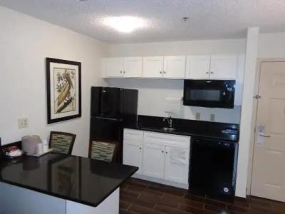 SureStay Plus by Best Western Orlando Lake Buena Vista - 53