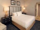 1 Bedroom Mobility/Hearing Accessible with Tub Double Suite