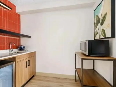 Hyatt Place across from Universal Orlando Resort - 51