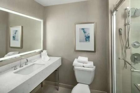 Hilton Boston Logan Airport - 9