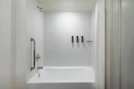 Renaissance Boston Seaport - 116