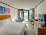 Standard room with pool view