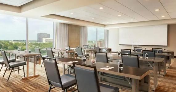 Twelve Downtown, Autograph Collection - 12