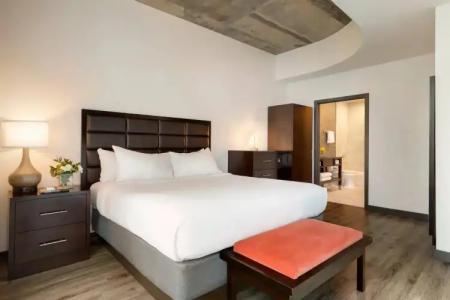 Twelve Downtown, Autograph Collection - 15