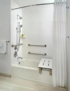 Hilton Garden Inn Atlanta-Buckhead - 30