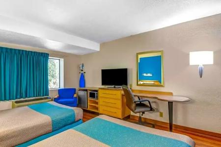 Motel 6-Atlanta, GA - Downtown - 30