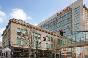 Louisville Marriott Downtown, Louisville