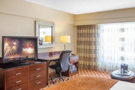 Louisville Marriott East - 24