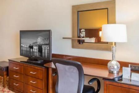 Louisville Marriott East - 25