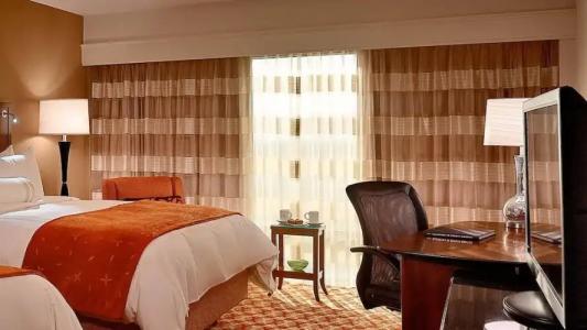 Louisville Marriott East - 33