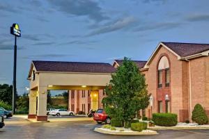 Days Inn & Suites by Wyndham Louisville SW, Louisville