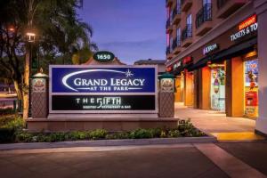 Grand Legacy At The Park Hotel, Anaheim