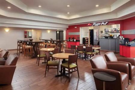 Fairfield by Marriott Anaheim Resort - 29