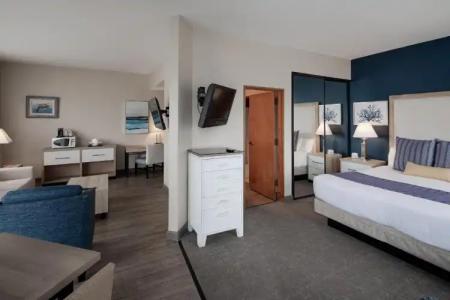 Bay Club and Marina - 96