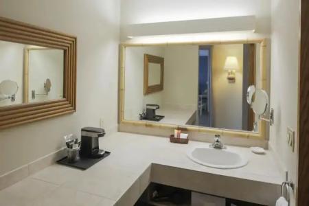 Bay Club and Marina - 8