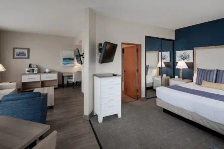 Bay Club and Marina - 101