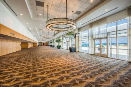 Hilton San Diego Bayfront - 17
