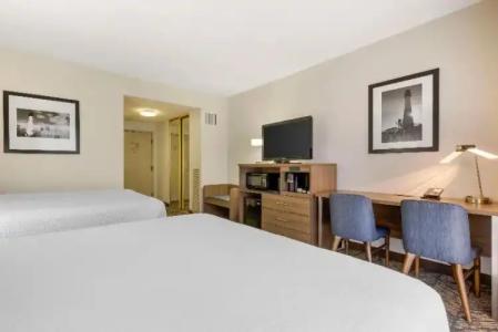 Best Western Plus Bayside Inn - 57