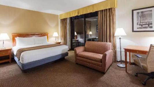 Best Western Plus Bayside Inn - 114