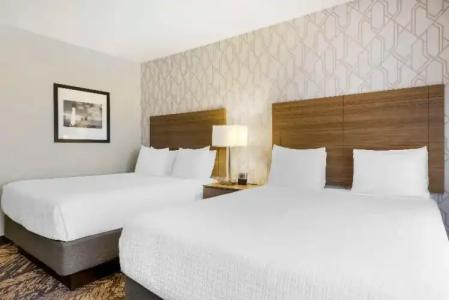 Best Western Plus Bayside Inn - 45