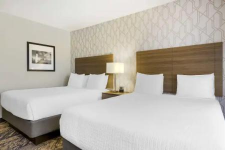 Best Western Plus Bayside Inn - 85