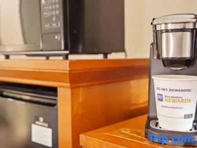 Best Western Plus Bayside Inn - 53