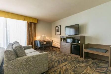 Best Western Plus Bayside Inn - 111
