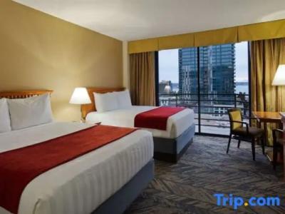 Best Western Plus Bayside Inn - 49