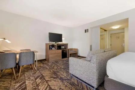 Best Western Plus Bayside Inn - 105