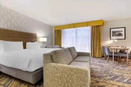 Best Western Plus Bayside Inn - 108