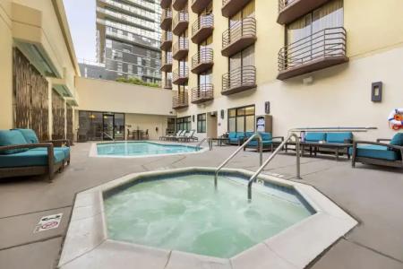 Best Western Plus Bayside Inn - 17