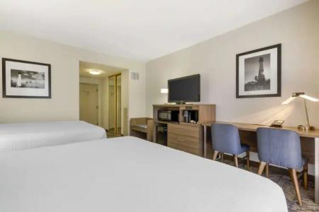 Best Western Plus Bayside Inn - 86