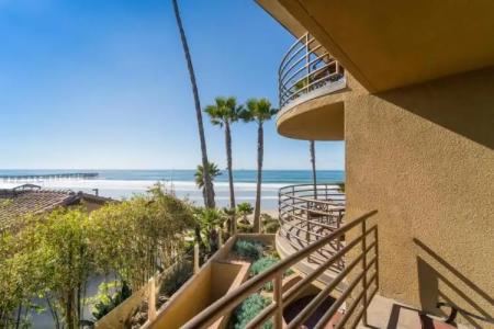 Pacific Terrace - 51