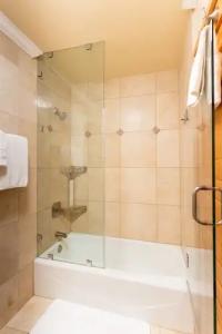 Pacific Terrace - 11