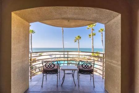 Pacific Terrace - 114