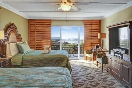 Pacific Terrace - 48