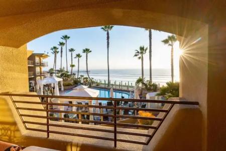 Pacific Terrace - 80