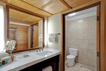 Pacific Terrace - 76