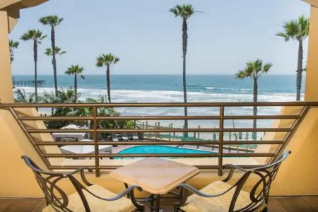 Pacific Terrace - 16