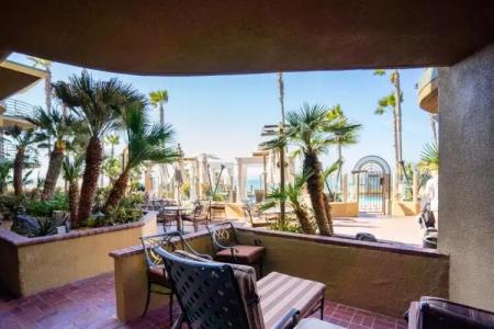 Pacific Terrace - 50