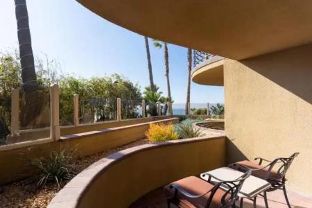 Pacific Terrace - 39