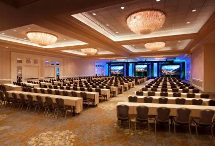 Sheraton San Diego & Marina - 14