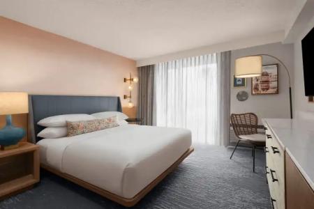 Sheraton San Diego & Marina - 45